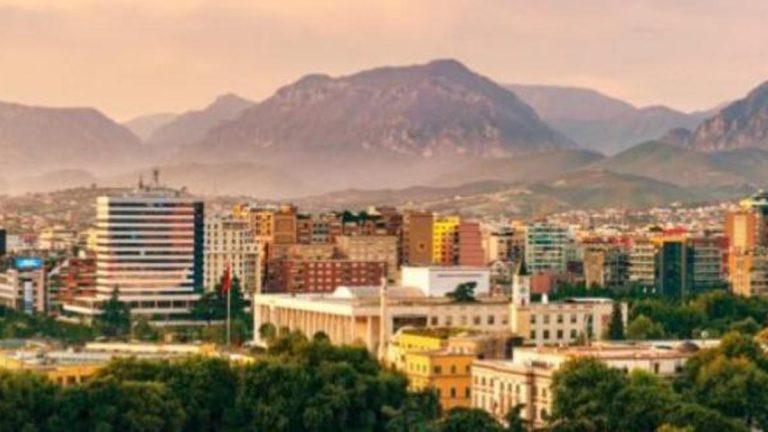 Tiran nerede ve oraya nasıl gidilir? Tiran’da gezilecek yerler nereleri? Yapılacaklar listesi…