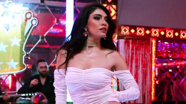 Hazar Ergüçlü İnci Taneleri sonrası gözlerden uzaklaşmıştı! İddialı poz
